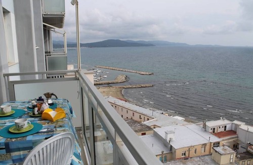 Follonica Apartment | Relax and sea view in the center of Follonica