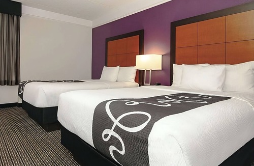 Guasti Hotel | Relax and Unwind! 4 Comfortable Units! Close to Whispering Lakes Golf Course!