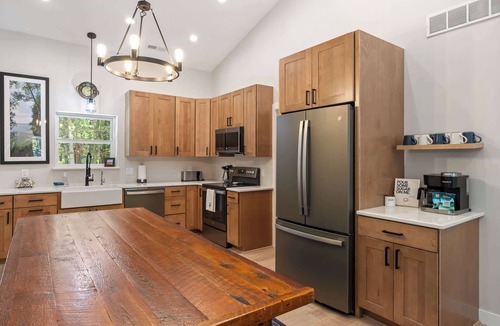 Egg Harbor Cottage | Relax at Newly Constructed home in Egg Harbor