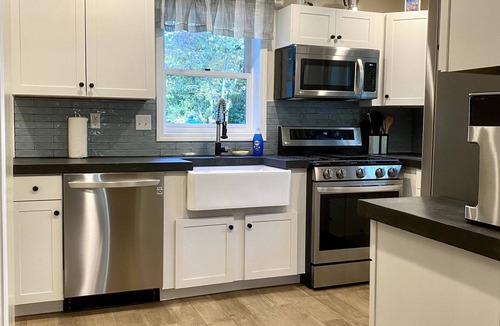 Sawyer House | Relax in our large 4b/2b ranch w/hot tub,firepit, game room, sleeps 11, pets ok