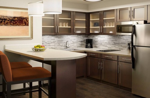 Rossford Condo | Relaxing Retreat Near Downtown Toledo | Fitness Center + Free Breakfast!