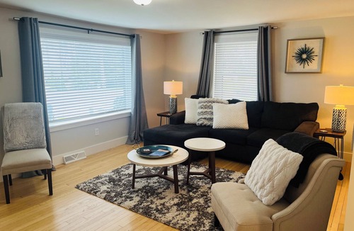 Traverse City House | Remodeled Traverse City Home - Lake View-Golf and Wineries STR #2026-52
