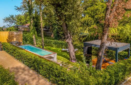 Florence Villa | Renaissance Garden Oasis-Private Pool and Parking