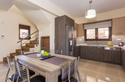 Geropotamos Villa | Renta Villa Eleni, with Pool, BBQ & Playground, Close to the beach