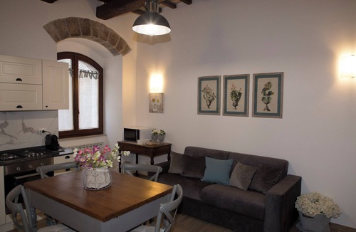 Assisi Apartment | Residence Porta Perlici vacation apartment with Wi-Fi