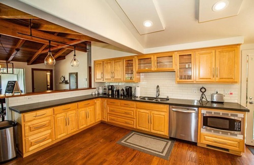Cascade House | River holiday Home & Cottage