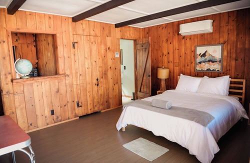 Joshua Tree Hotel | Room 6 Retro Desert Escape - Joshua Tree