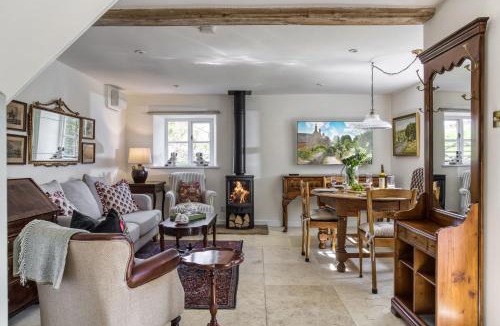 Bourton House | Roundhill Farm Cottage