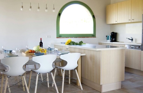 Ferretto House | Rustic Charm, Modern Comfort