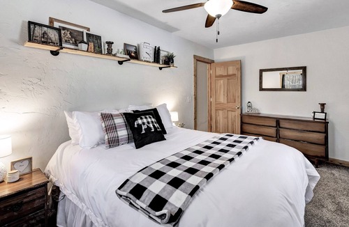 Crivitz Cabin | Rustic Private Cottage - The Perfect Woodland Retreat but just Minutes to Town by RedAwning
