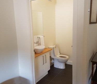 Narbethong Bed & Breakfast | Saladin Lodge
