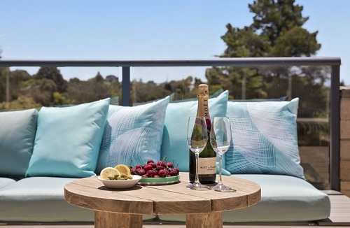 Rye House | Saltwater VILLA -5 bed, 12m heated* POOL -foxtel, billiards, BONUS* OFFERS 2026.