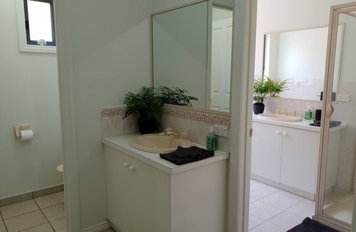 Mildura House | SAN Mateo - Vacation Home