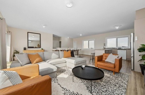 San Remo House | San Remo ~ Bay Views ~ Phillip Island Gateway