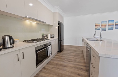 Lakes Entrance House | Sanctuary: Ideal escape for those seeking a serene getaway