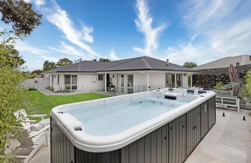 Inverloch House | Sandy Delight Winter Promo Stay 3 Pay 2