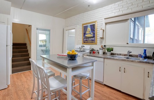 Oak Park House | Santa Barbara Classic - In the Heart of Santa Barbara!