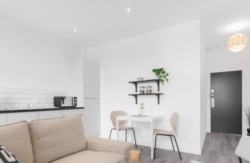 Balsall Common Apartment | SCA- Arden Apartment 7 Twin Bedroom Free Parking