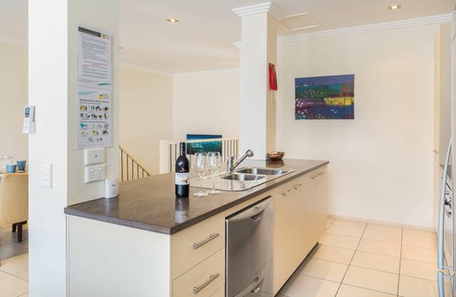 Cowes House | Sea Breeze - sleeps 7