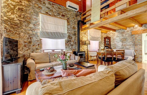 Ipsos Apartment | Seaview stone apartment in Ipsos Beach