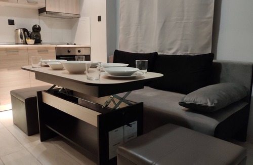 Kalamaria Apartment | Self-catering accommodation located in the city centre of Kalamaria Thessaloniki