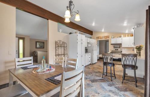 Little Suamico House | Serene Riverside Retreat