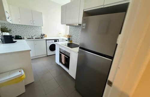 East Melbourne Apartment | Sherwood East Melbourne 2 Units