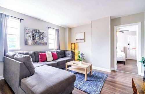 Victorian Village Apartment | Short North/Downtown | Near High St | Walk to Convention Center | 5,800+ Reviews