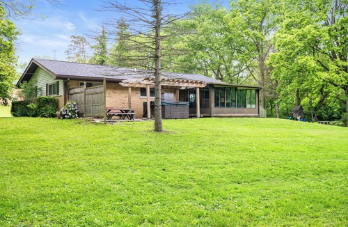 Delaware County House | Side B Private Entry Sleeps 6 Kayaks Firepit River Access