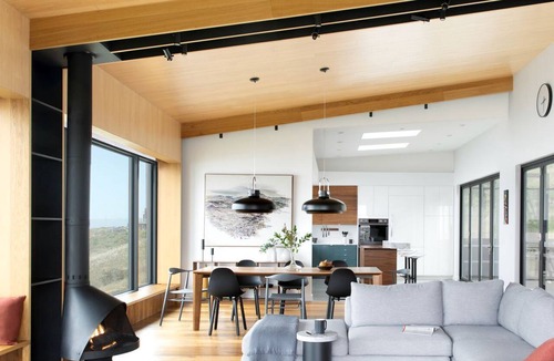 Dillon Beach House | Sky House Boutique Seaside Retreat With Cinema Near Dillon Beach