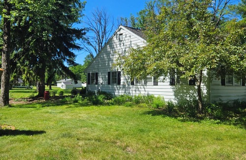 Crivitz House | Snowmobile Sanctuary in the Charming Village of Crivitz