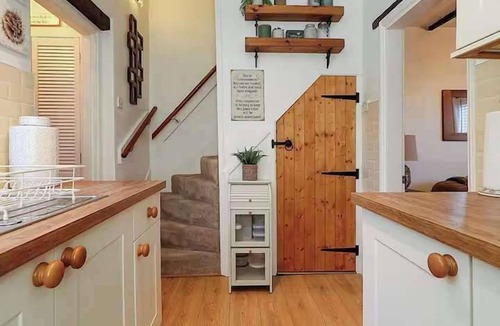 Solihull House | Solihull Cottage, Close to NEC, BHX, JLR