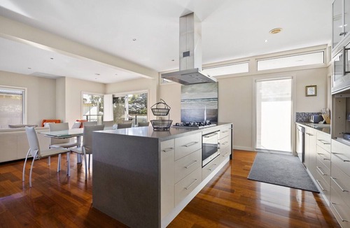 Dromana Apartment | Spacious 3-Bed Townhouse Near Dromana Beach