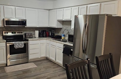 Reynoldsburg House | Spacious and comfortable single family home with finished basement.