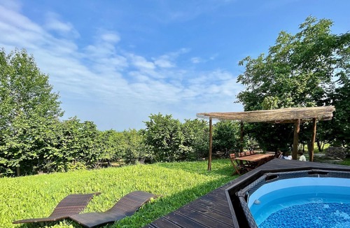 Somano Villa | Spacious Langhe Vacation Family House With Large Garden