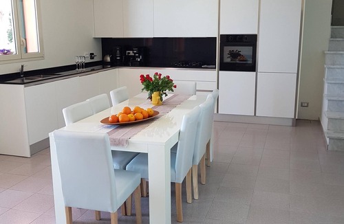San Giacomo Villa | Spacious villa above Ventimiglia, close to Monaco, Cote d'Azur And San Remo