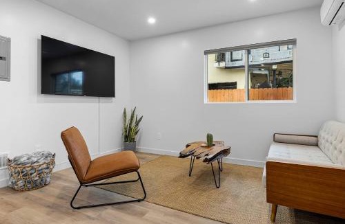 Los Angeles House | Spacious w/2BR 1bath - near DTLA East Los Angeles