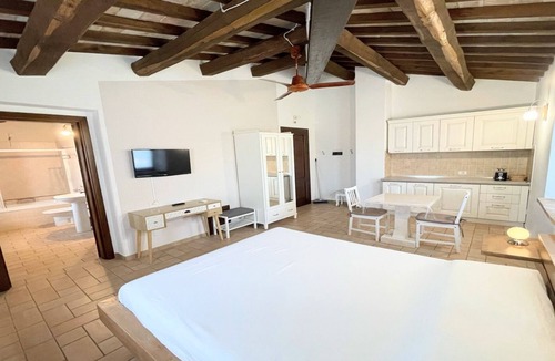 Limiti Villa | Spello By The Pool - Sleeps 11 - fabulous villa + pool. All exclusively yours