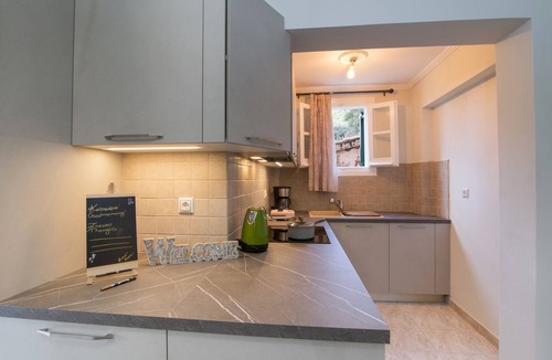 Paleokastritsa Apartment | Spiros Holidays House