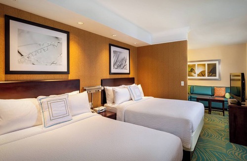 Modesto Hotel | SpringHill Suites by Marriott Modesto