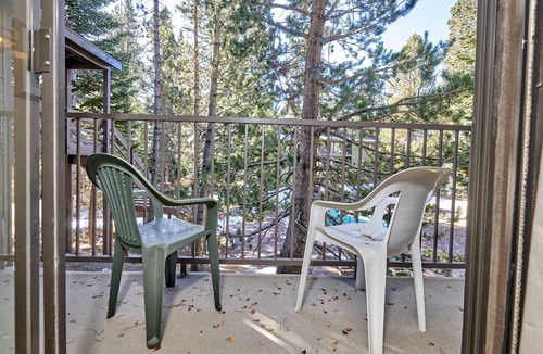 Mammoth Lakes Condo | St Anton Condos #21 (1-Bedroom) with Pool by RedAwning