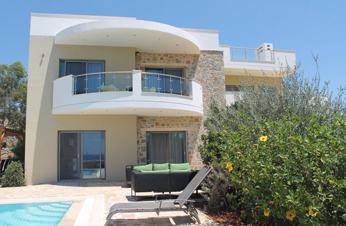 Makry Gialos Villa | STEAMED CLEANED Luxury Villa, Private Heated Pool, Sea & Mountain Views