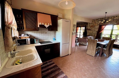 Vourvourou Villa | Stone Villa Rokosini