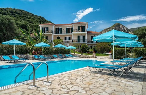 Kateleios Apartment | Studio Apartment "Anemona 1" with Shared Pool & Wi-Fi
