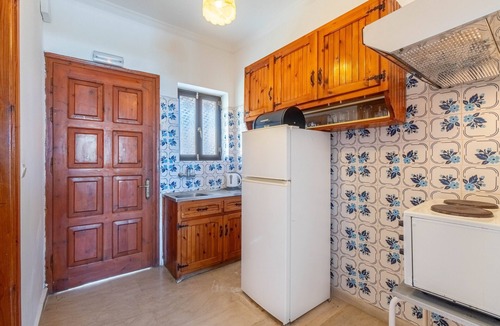 Agios Gordios Apartment | Studio Apartment 'Mires House Front 1' with Sea View, Wi-Fi and Air Conditioning