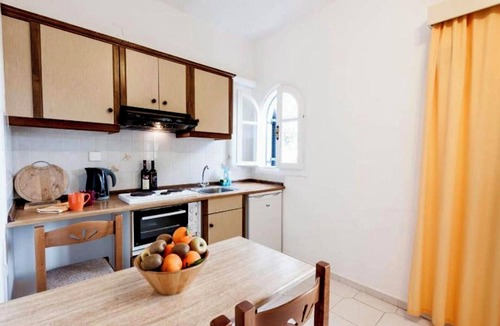 Almiros Beach Apartment | Studios & apartments complex with Large Pool & Panoramic sea and nature views