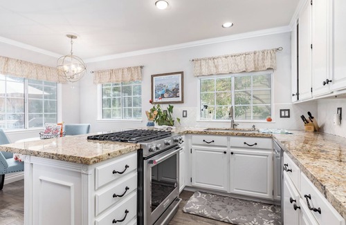 Beach Hill - Beach Flats House | Stunning, Beach Home near Santa Cruz Beach & Boardwalk, Walk Downtown! Superhost