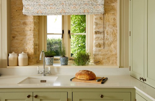 Ampney Crucis House | Stunning Cotswold Barns Sleeps 10 Near Bibury Ampneyfield Barns