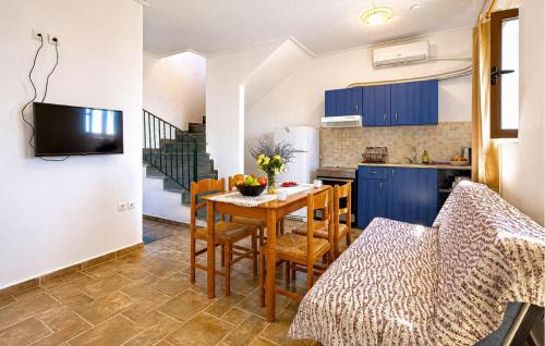 Paralia House | Stunning Home In Astros Arkadias With Wifi