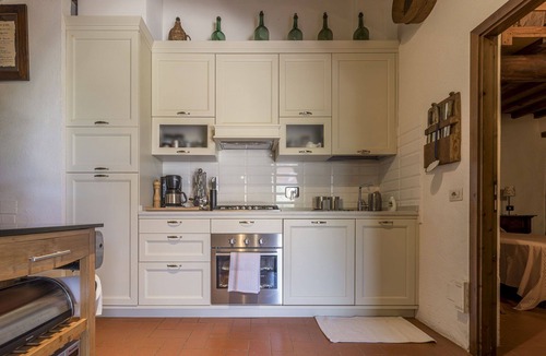 Castellina in Chianti Villa | Stunning private villa with WIFI, pool, A/C, TV, veranda and panoramic view, close to San Gimign.